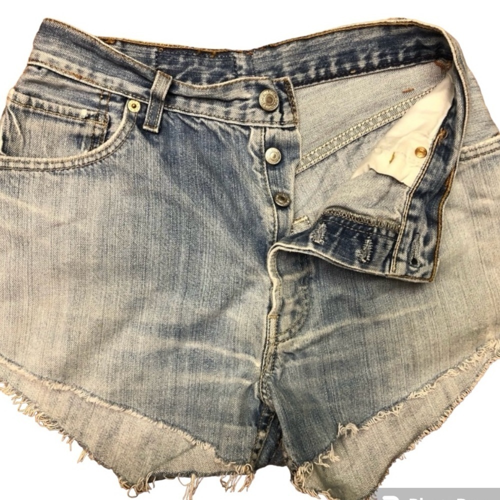Levi’s Cutoff Shorts
